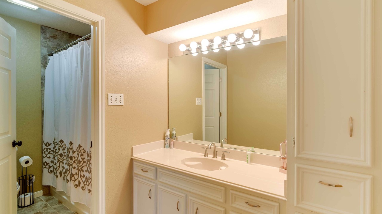 Photo of Bathroom in Texas City