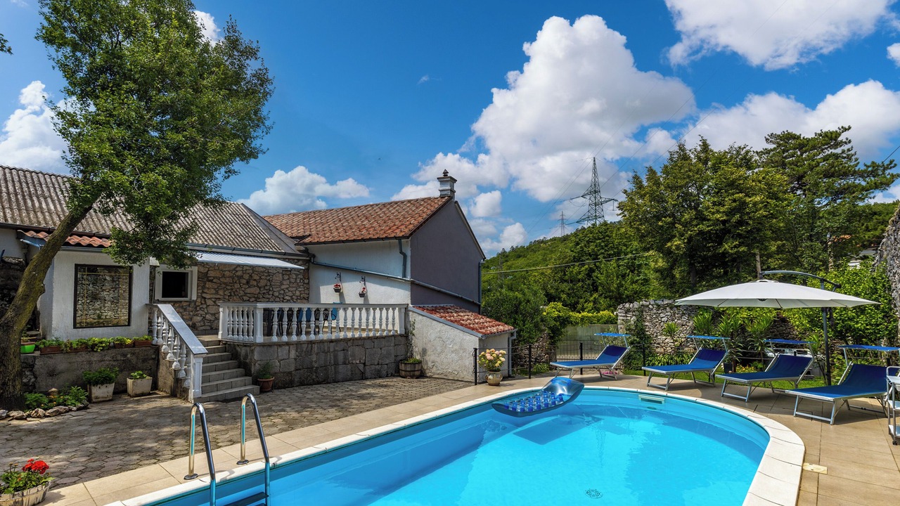 Photo of Outdoor in Praputnjak