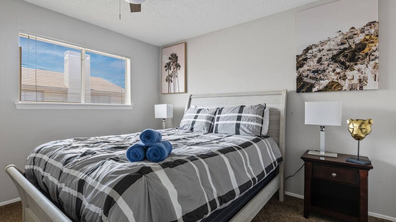 Photo of Bedroom in Southwest Carrollton