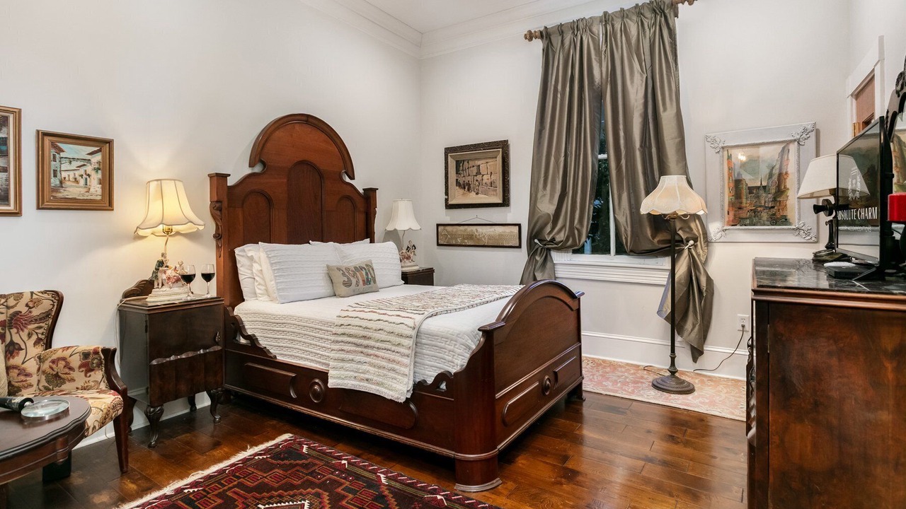 Photo of Bedroom in Natchez
