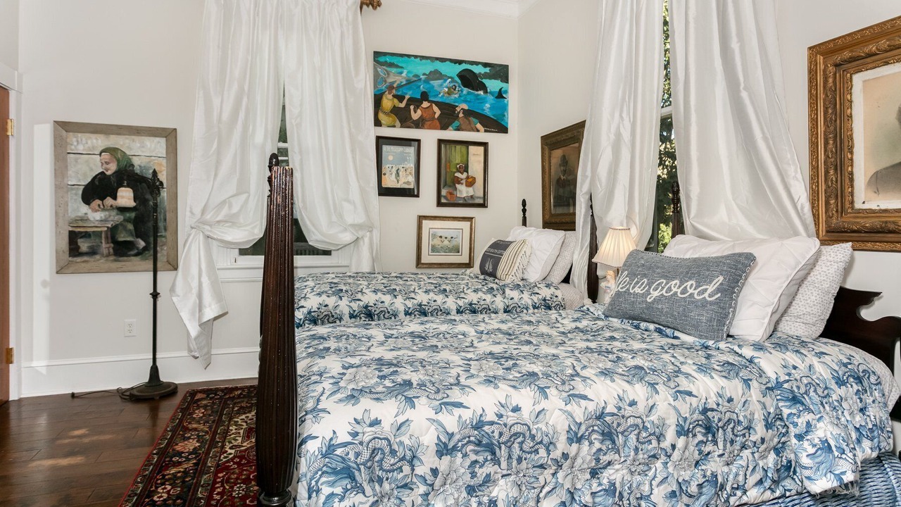 Photo of Bedroom in Natchez