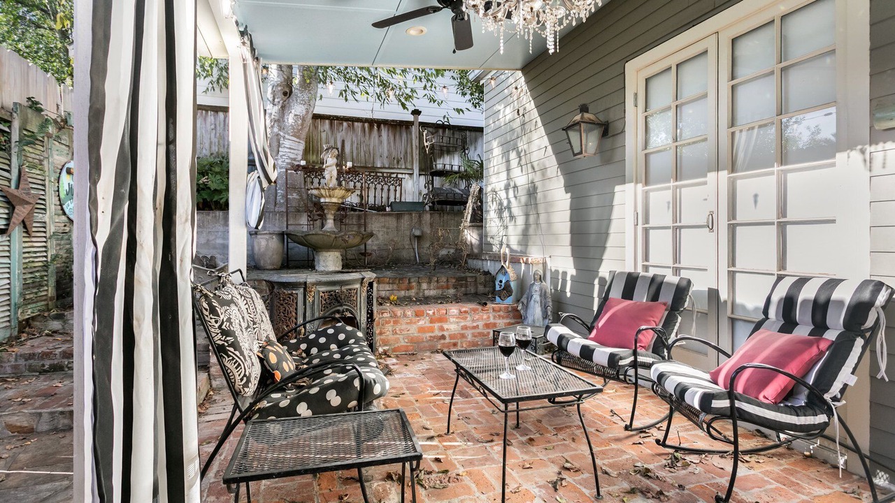 Photo of Patio Balcony in Natchez