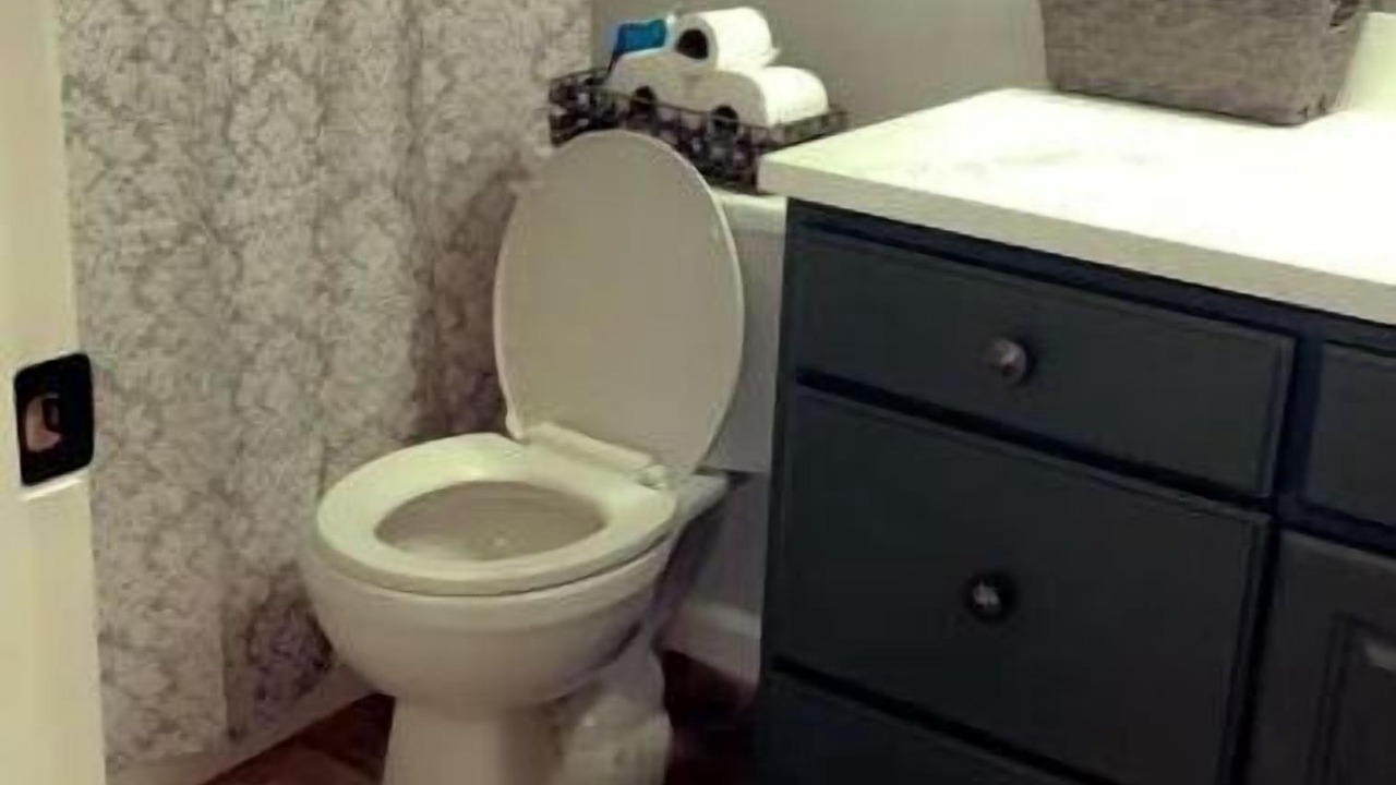 Photo of Bathroom in Northwest Los Angeles Heights