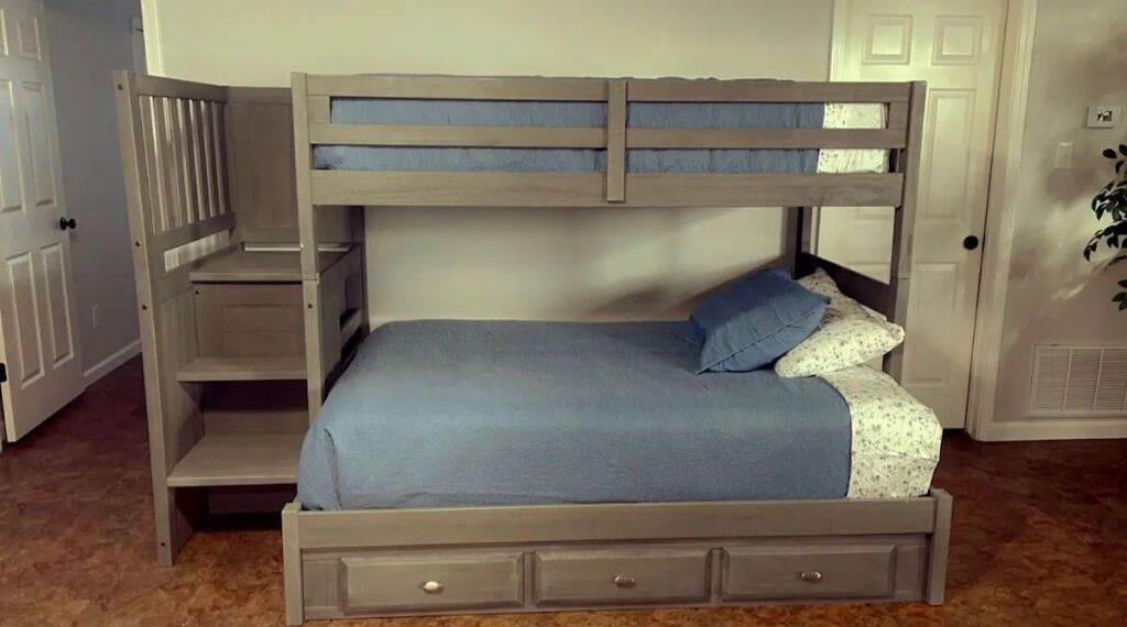 Photo of Bedroom in Northwest Los Angeles Heights