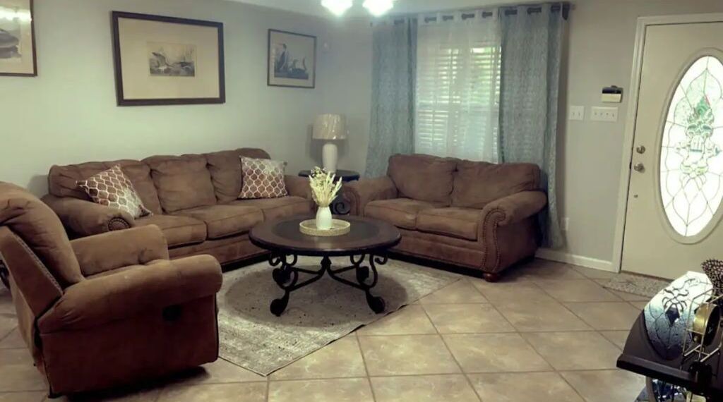 Photo of Livingroom in Northwest Los Angeles Heights