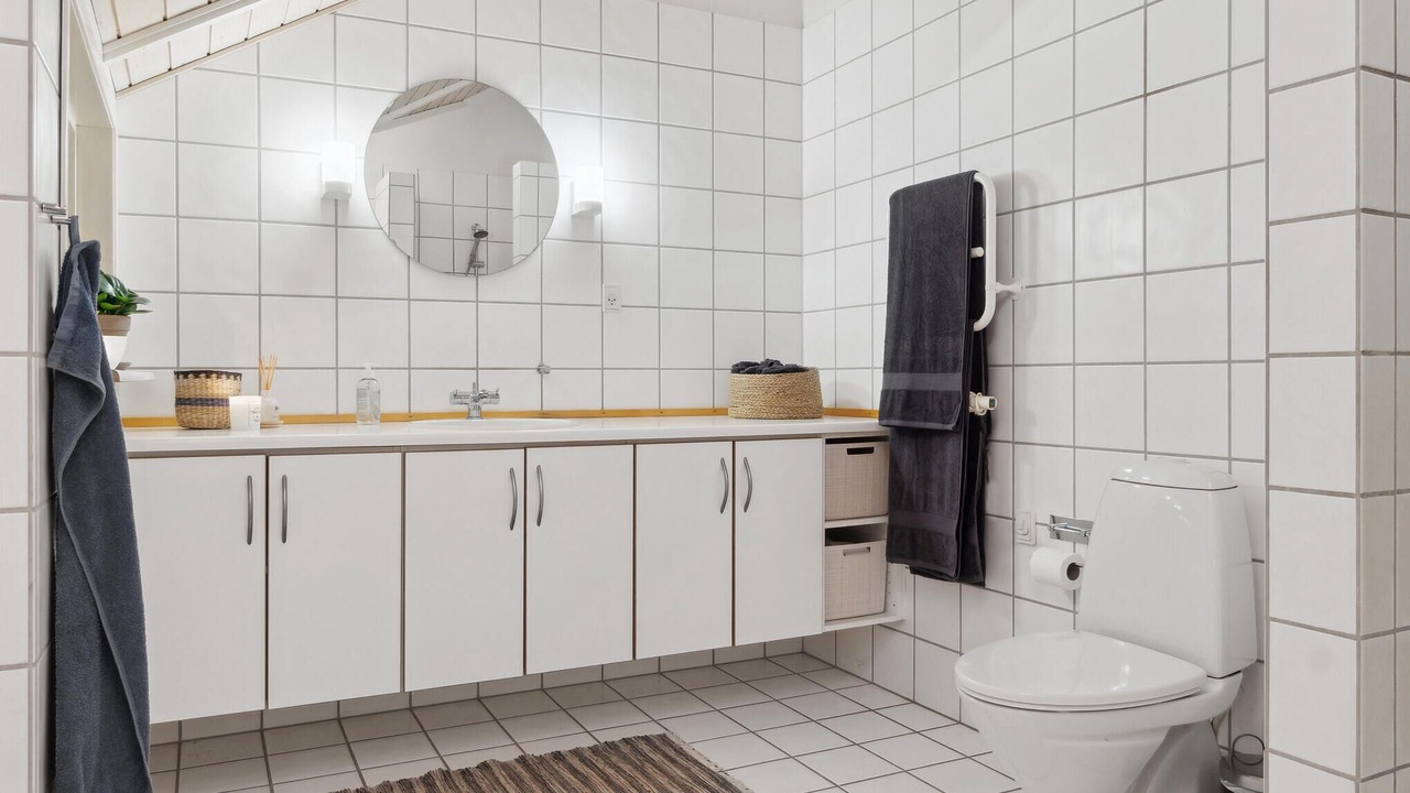 Photo of Bathroom in Melby