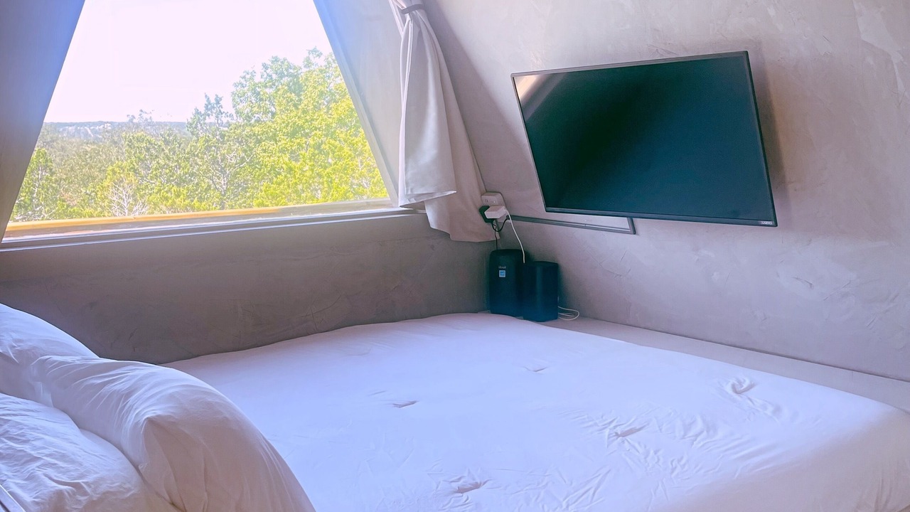 Photo of Bedroom in Valley Mills