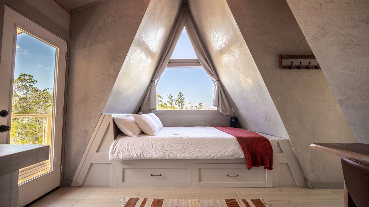 Photo of Bedroom in Valley Mills
