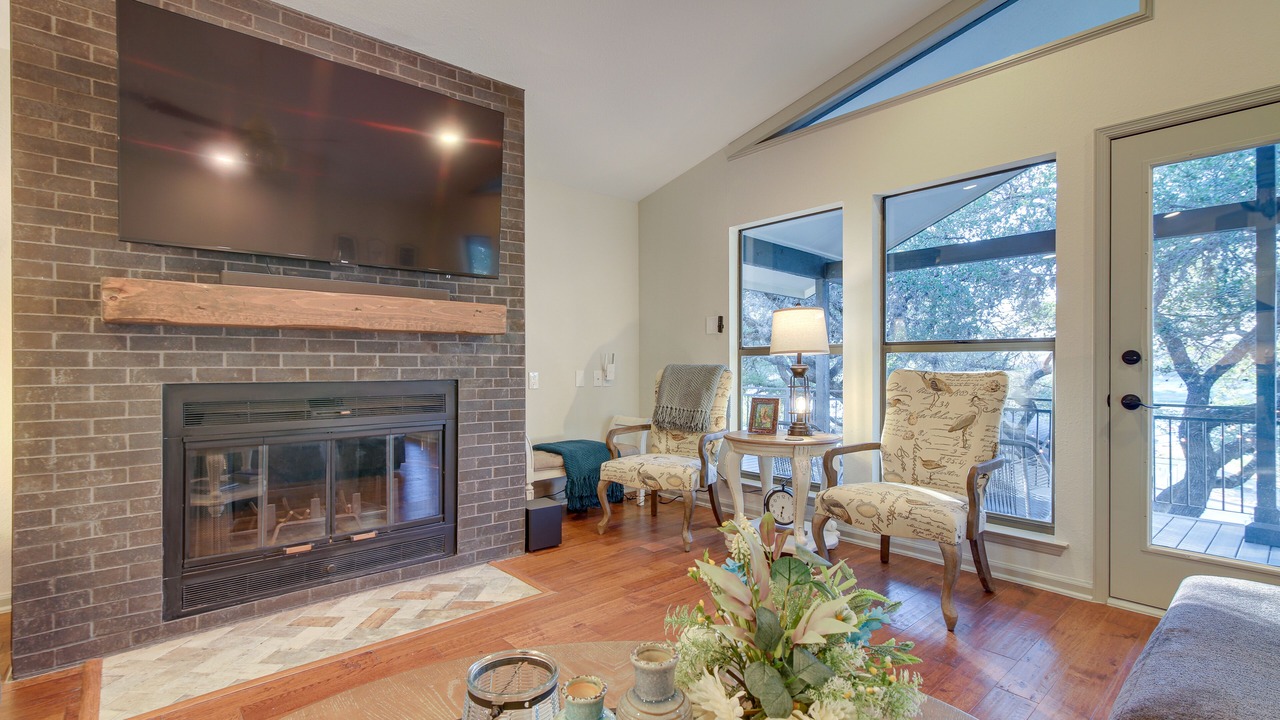 Photo of Livingroom in Highland Lake Estates