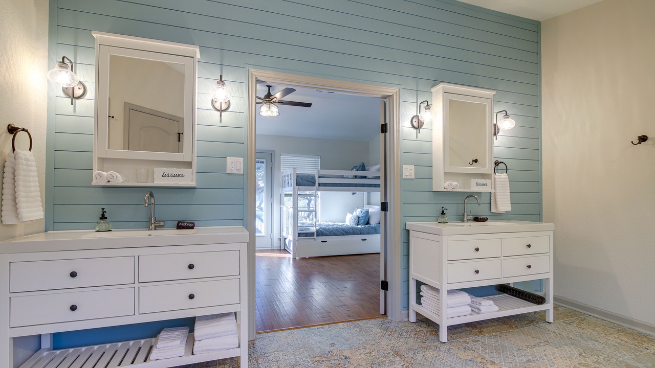 Photo of Bedroom in Highland Lake Estates
