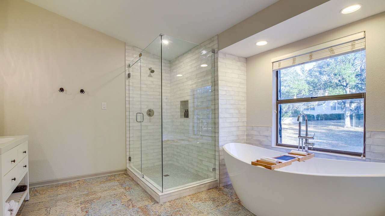 Photo of Bathroom in Highland Lake Estates