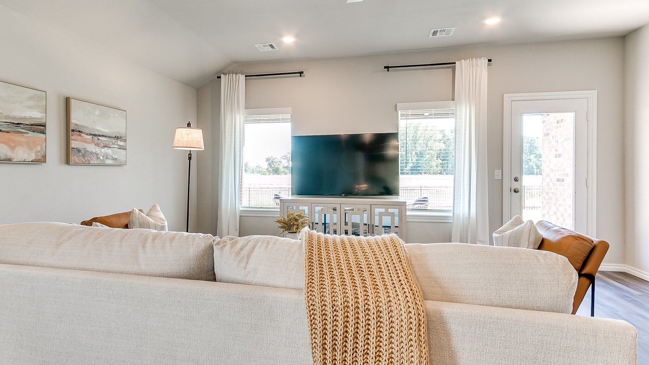Photo of Livingroom in Bixby