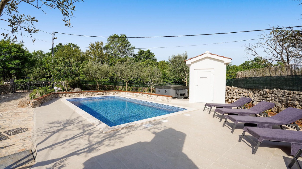 Photo of Outdoor in Rasopasno