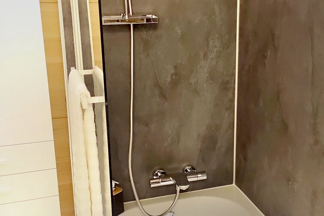 Photo of Bathroom in Chevreuse