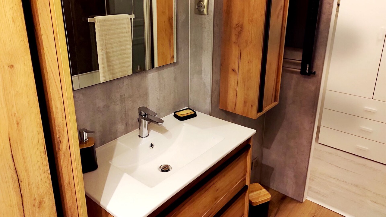 Photo of Bathroom in Chevreuse