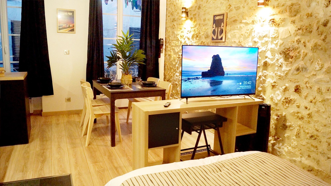 Photo of Bedroom in Chevreuse