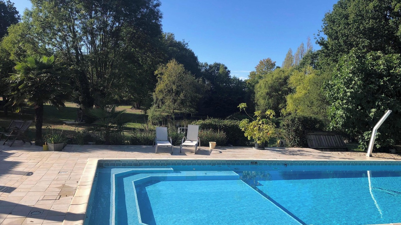Photo of Outdoor in Saint-Georges-de-Pointindoux