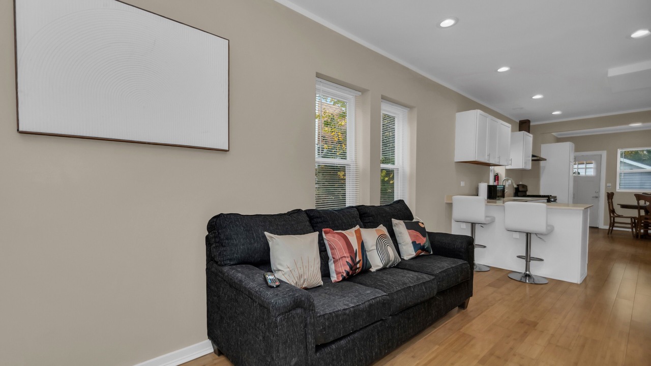 Photo of Livingroom in North Chicago