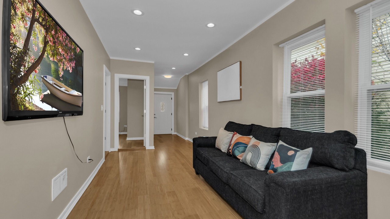 Photo of Livingroom in North Chicago