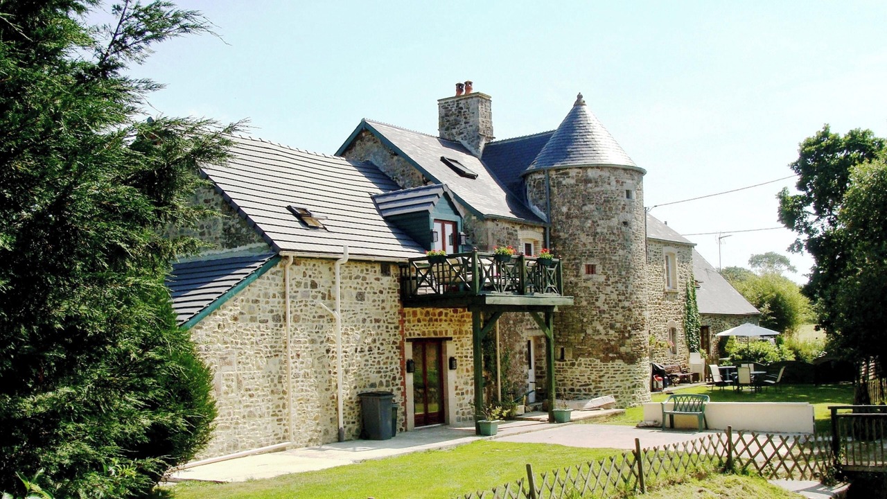 Photo of Others in Nehou