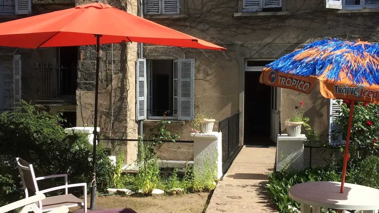 Photo of Patio Balcony in Neris-les-Bains