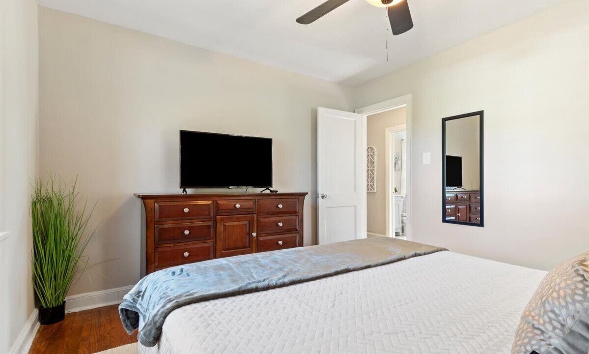 Photo of Bedroom in Montrose