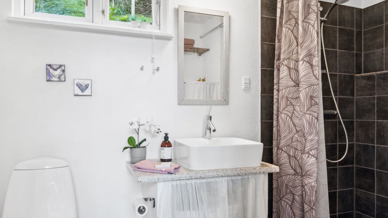 Photo of Bathroom in Logstor