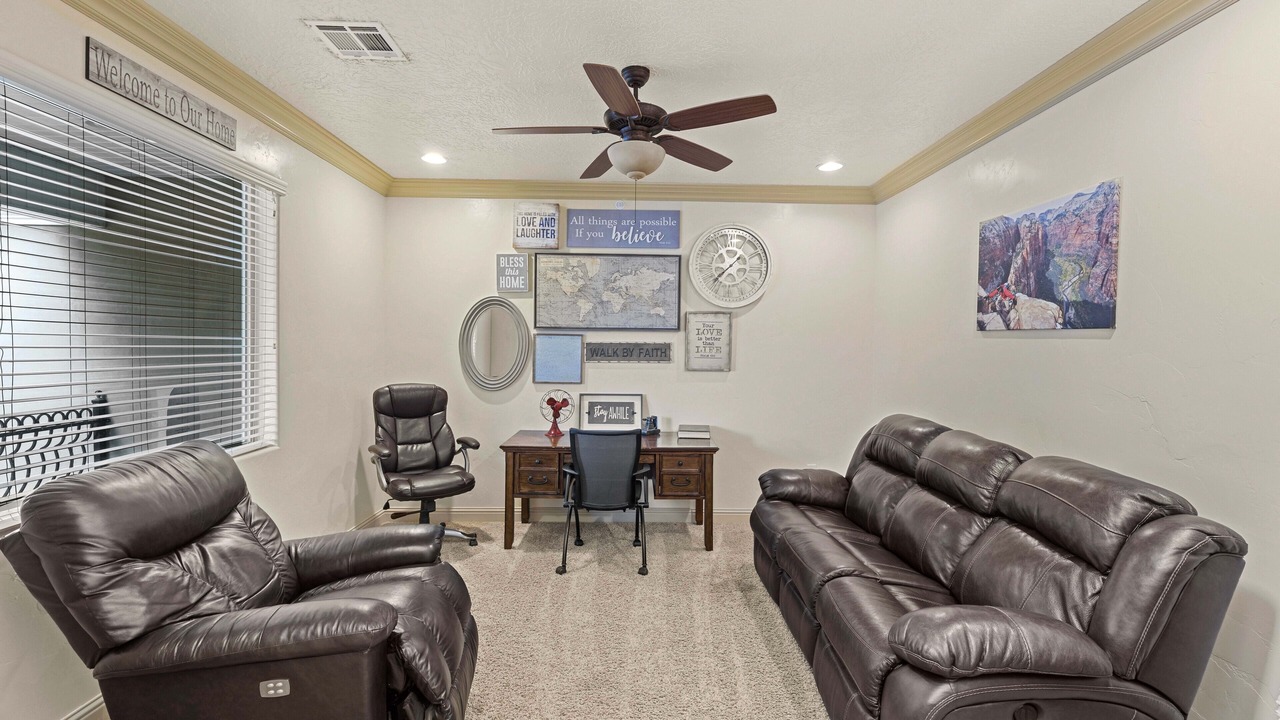 Photo of Livingroom in La Verkin