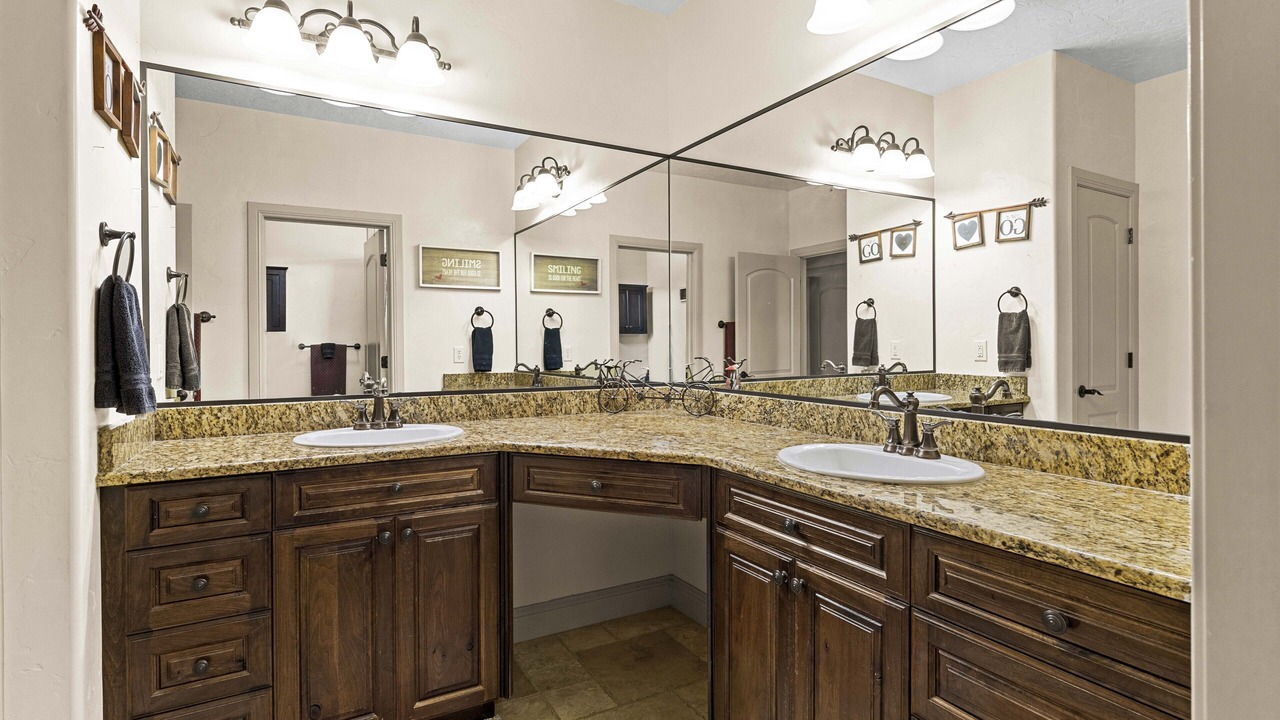 Photo of Bathroom in La Verkin