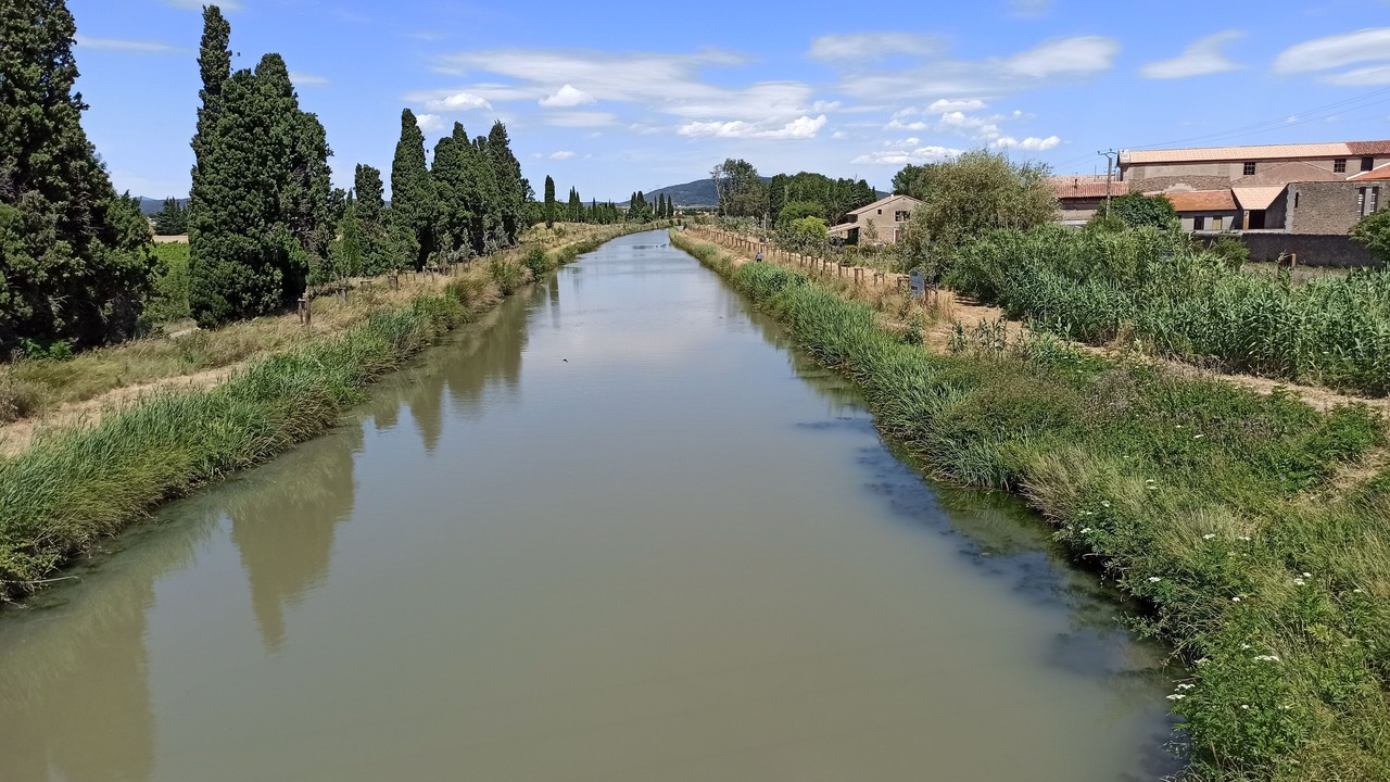 Photo of Others in Azille