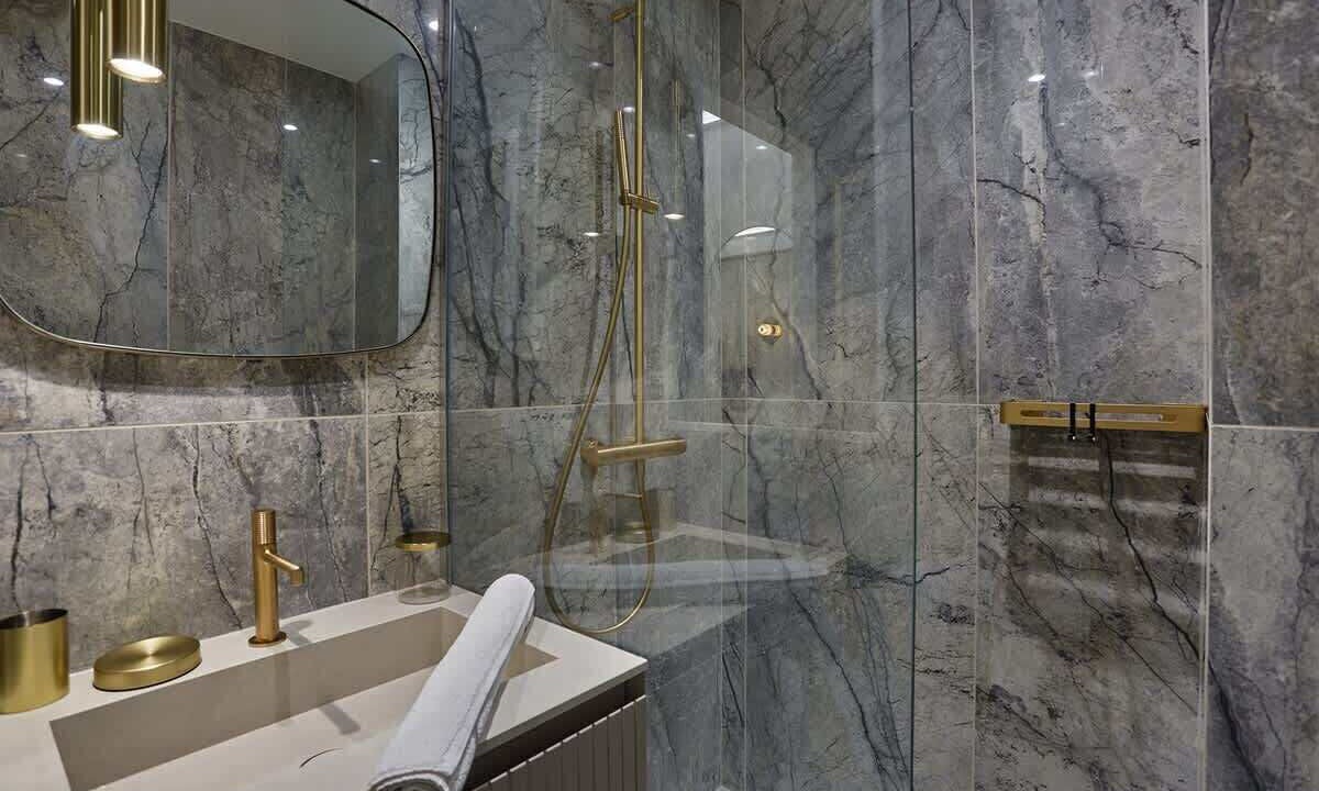 Photo of Bathroom in 8th Arrondissement