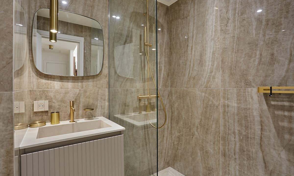 Photo of Bathroom in 8th Arrondissement