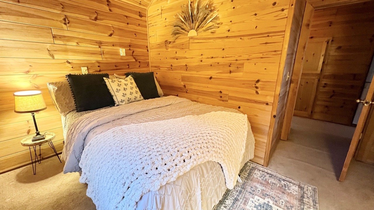 Photo of Bedroom in Cheboygan