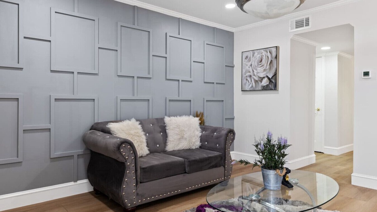 Photo of Livingroom in Far North Dallas