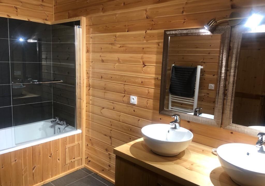 Photo of Bathroom in Font-Romeu-Odeillo-Via