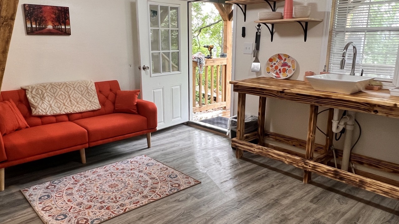 Photo of Livingroom in Williamsville