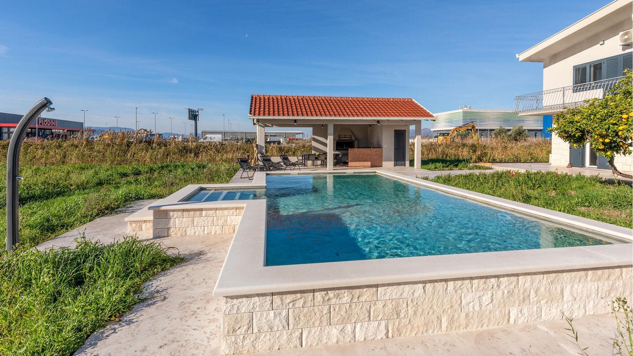 Photo of Outdoor in Opuzen