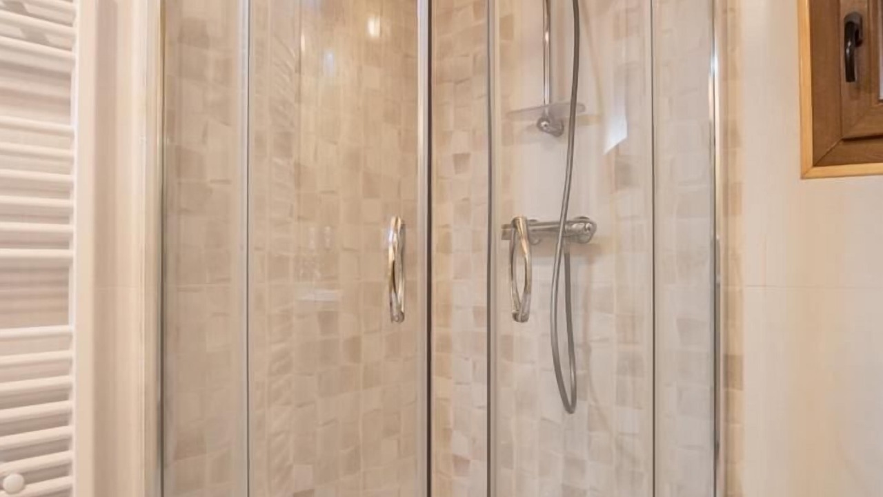 Photo of Bathroom in Chanaz
