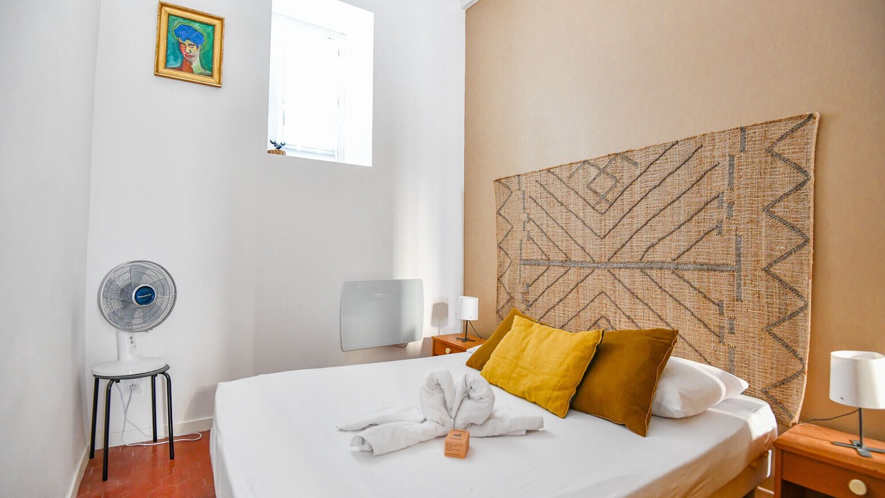 Photo of Bedroom in Noailles