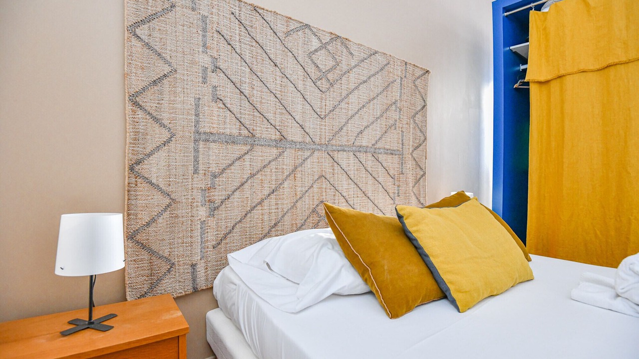 Photo of Bedroom in Noailles