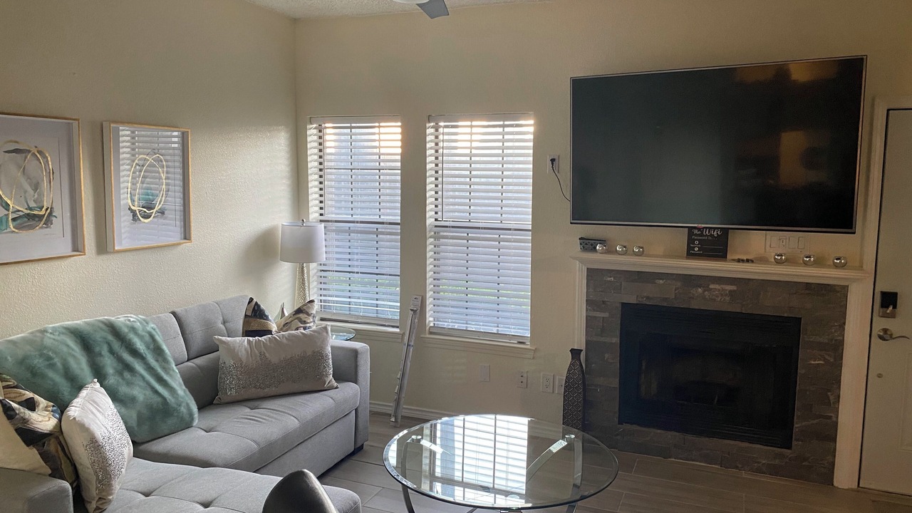 Photo of Livingroom in Northeast Dallas