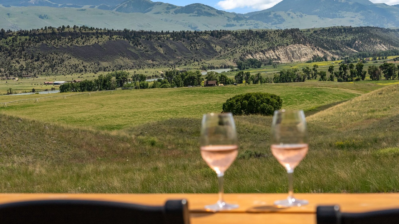 Photo of Outdoor in Emigrant