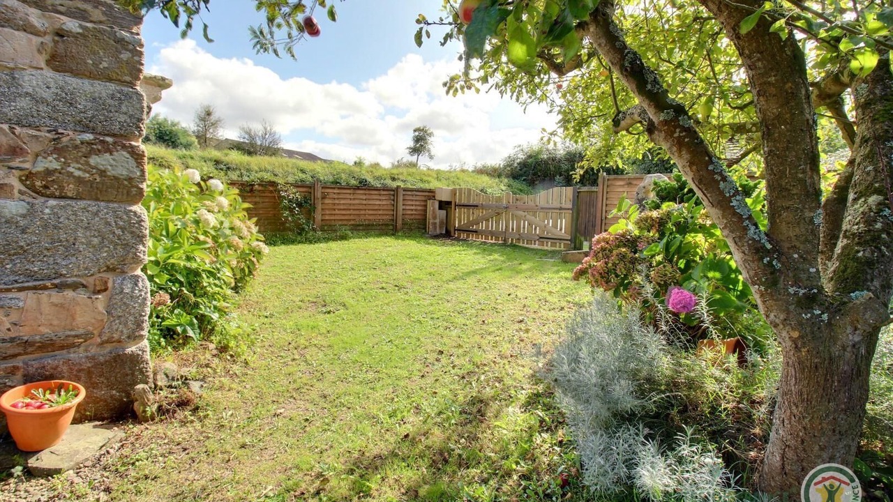 Photo of Outdoor in Treduder