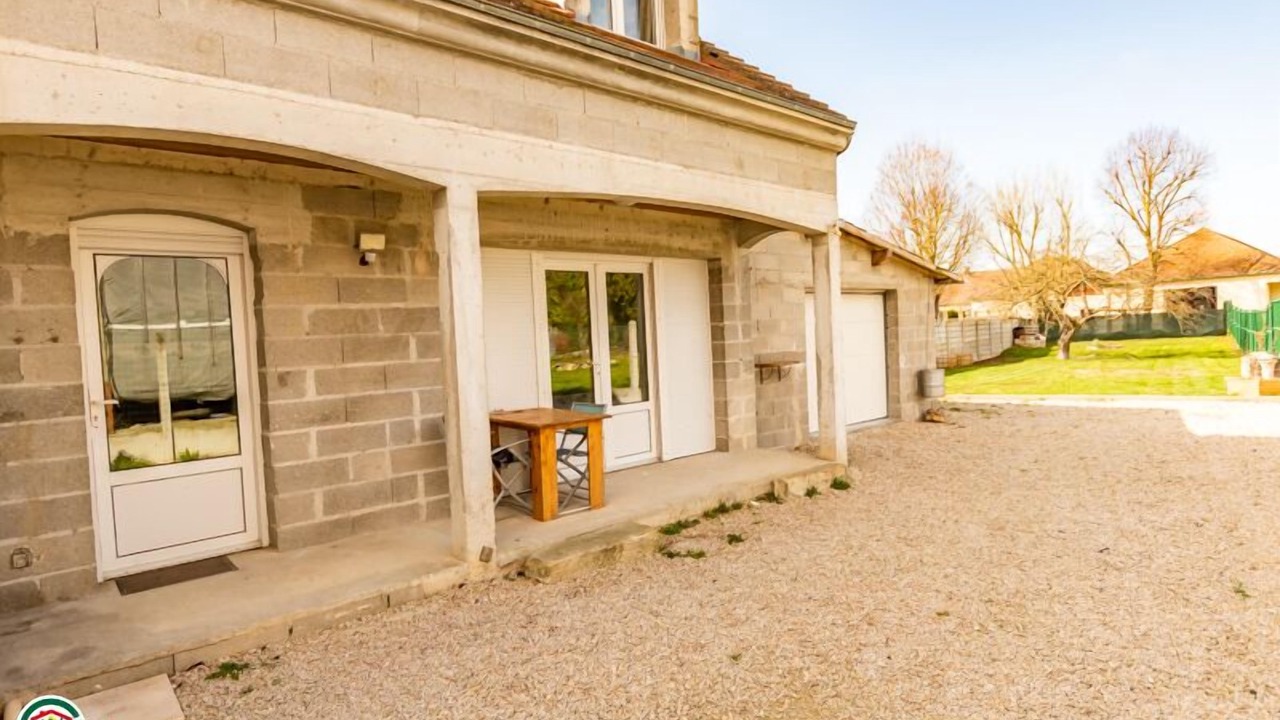 Photo of Patio Balcony in Anglure