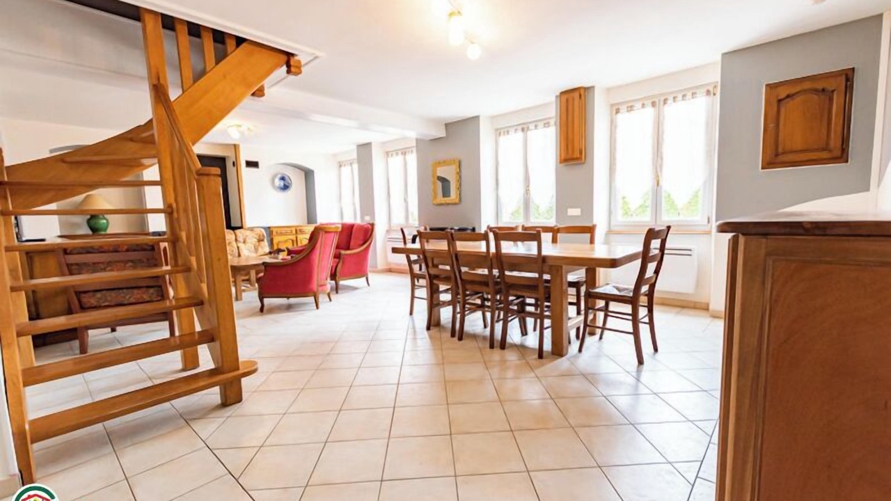 Photo of Others in Anglure