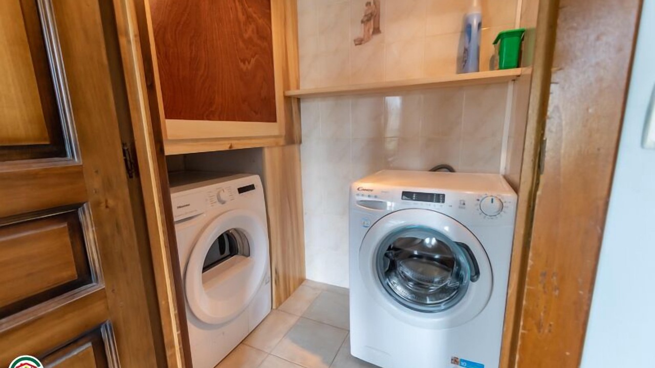 Photo of Others in Anglure