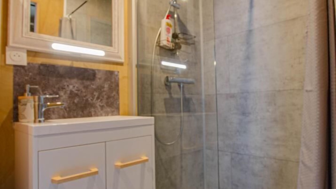 Photo of Bathroom in Echemines