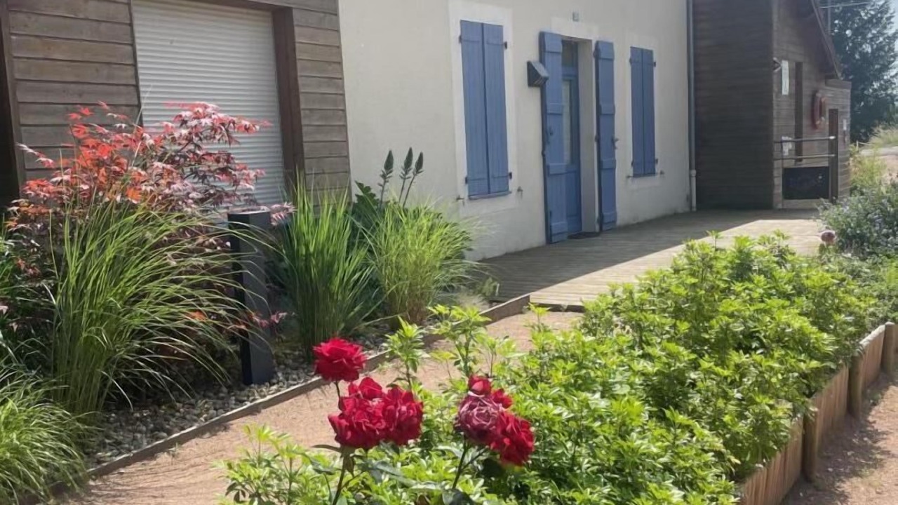 Photo of Outdoor in Genelard