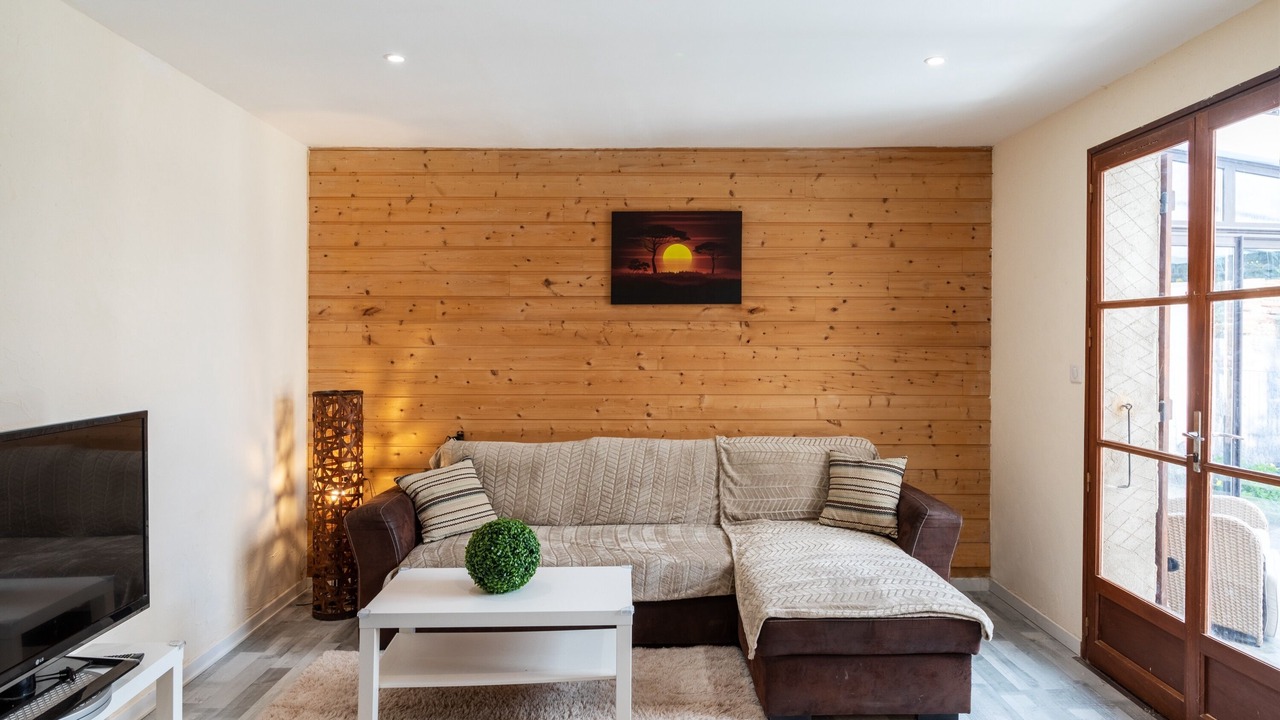 Photo of Livingroom in Clermont-Soubiran