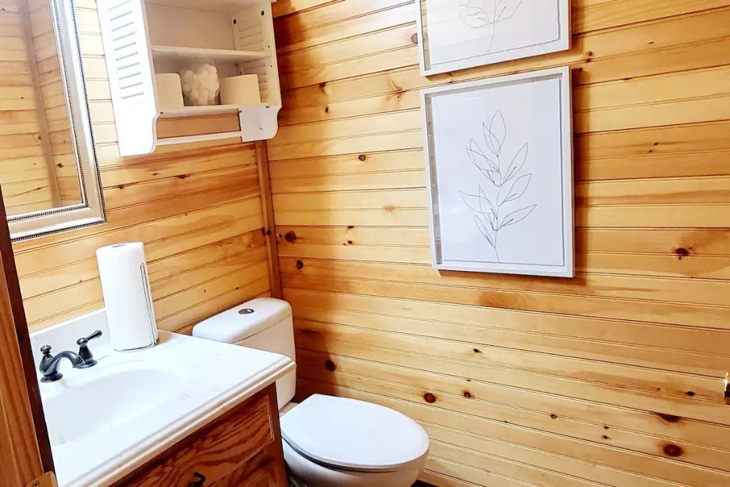 Photo of Bathroom in Cotton Gin